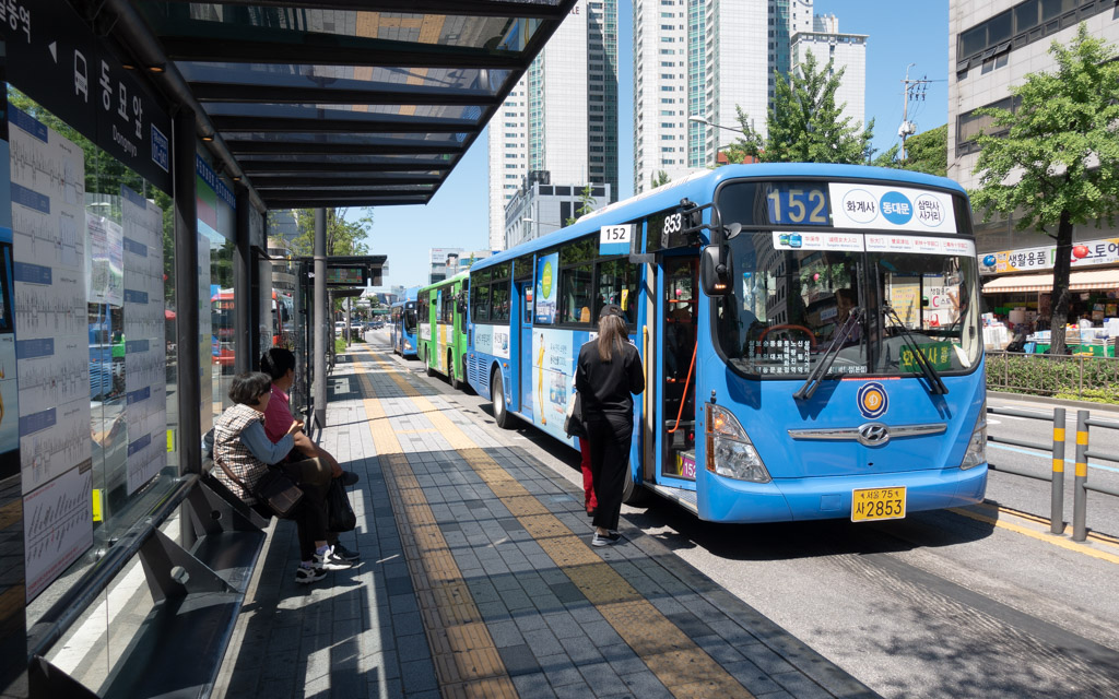 Trắc nghiệm Từ vựng Unit 4 Tiếng Anh 6 Global Success 0 7